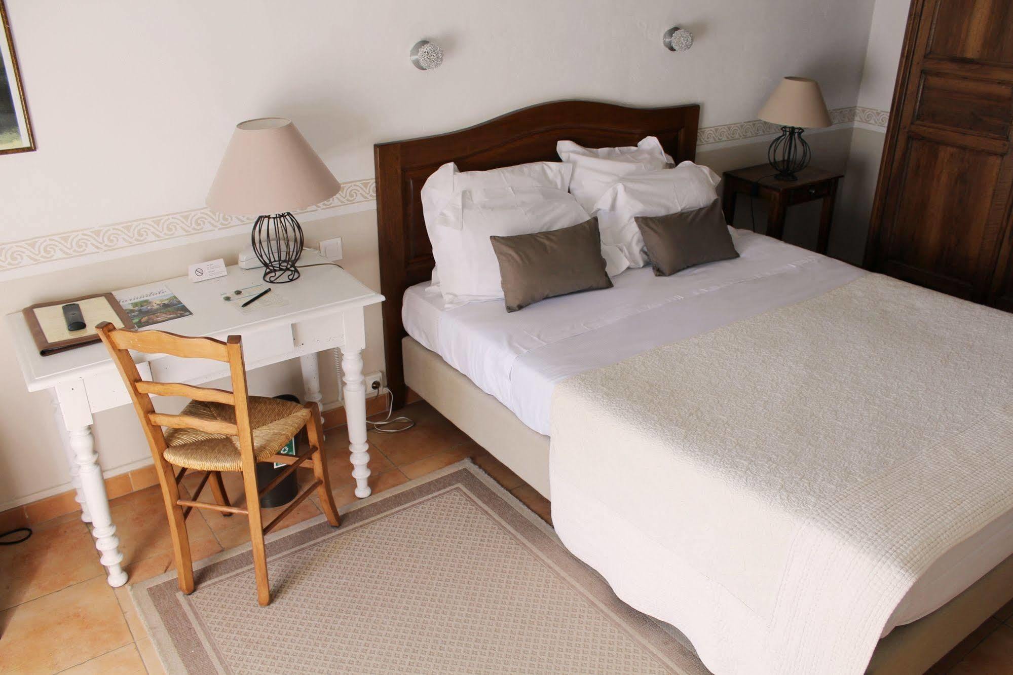 Hotel La Bastide D'Eygalieres Εξωτερικό φωτογραφία
